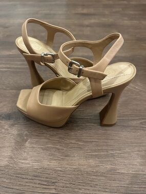 Gianni Bini Nude Platform High Heel Sandals